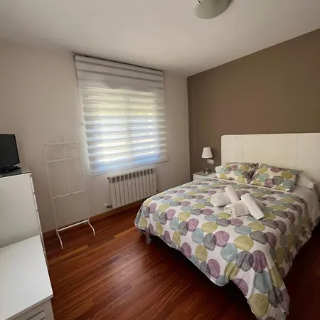 Piso En La Ruta Del Romanico Gæstehus